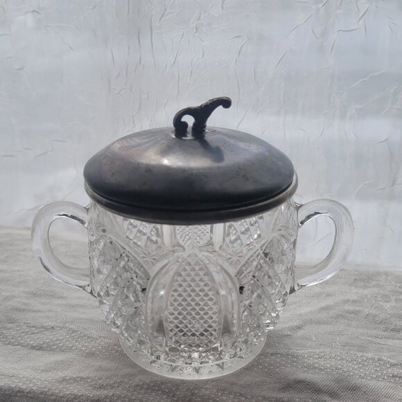 Vintage Clear Pressed Glass Sugar Bowl With Metal Lid & Dual Handles - Picture 7 of 9
